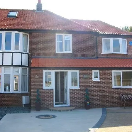 Colbec Self Catering * ويتبي